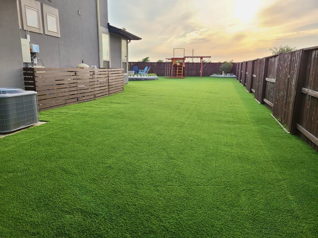 Backyard turf oasis in Houston